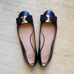 Tory Burch Bow Flats. Size 8